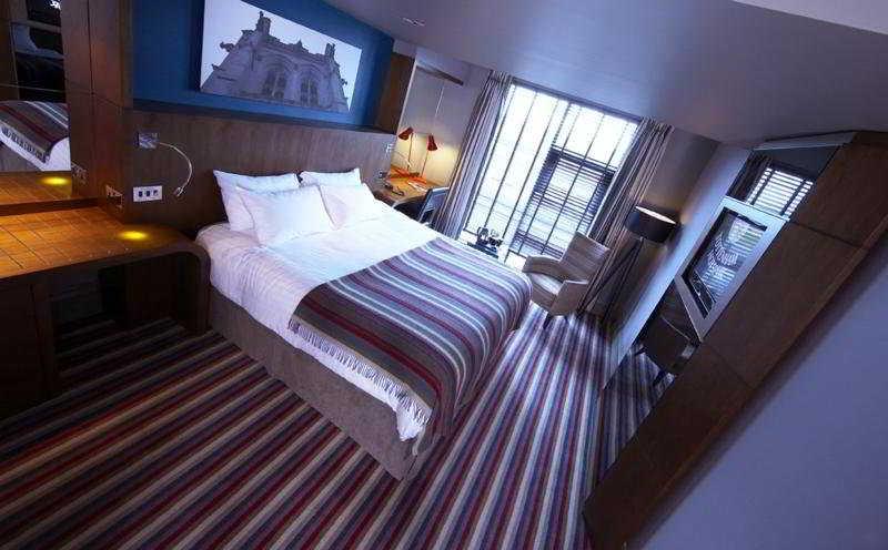 Village Hotel Solihull Habitación foto